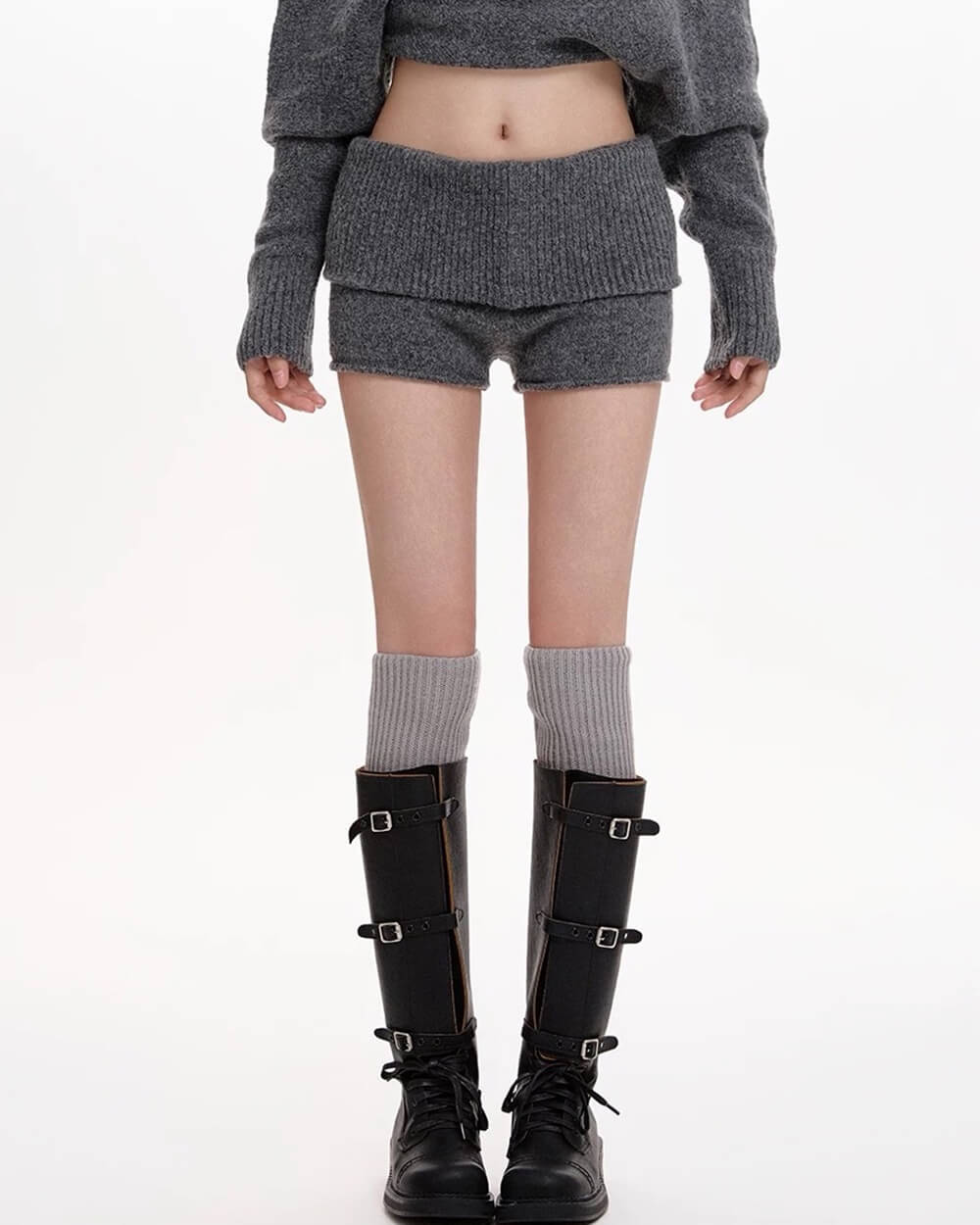 cozy days knitted mini shorts